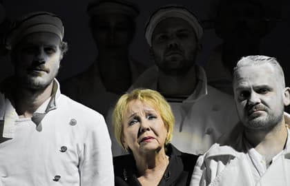 Спектакль «Оптимистическая трагедия. Прощальный бал»