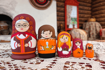 Матрёшка поколений